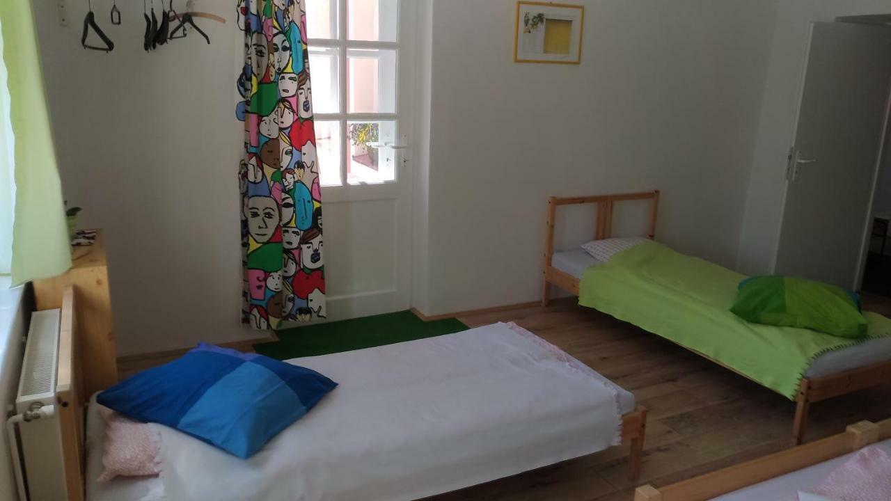 Skromny Apartman V Centru Chebu エクステリア 写真